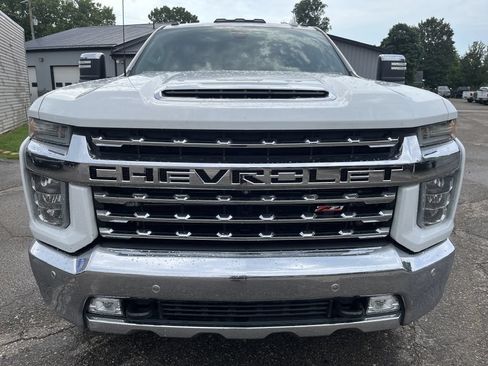Used 2020 Chevrolet Silverado 3500 LTZ w/ LTZ Premium Package AWD/4WD image 3