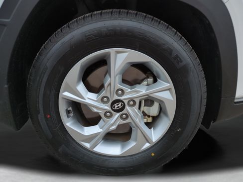 Certified 2024 Hyundai Tucson SEL FWD image 25
