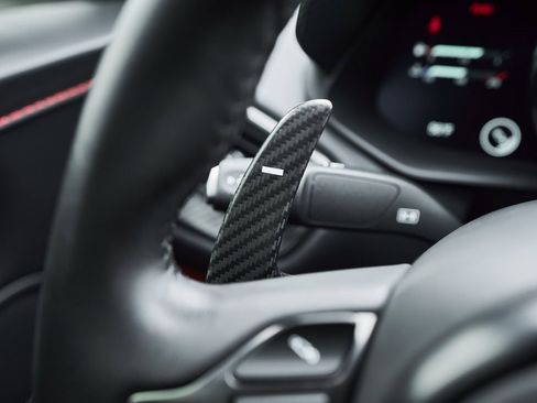 Used 2023 Aston Martin V12 Vantage image 55