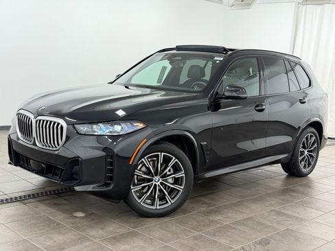 Used 2025 BMW X5 xDrive40i w/ M Sport Package AWD/4WD image 1
