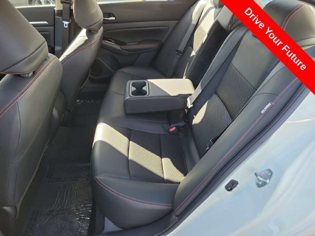 Used 2025 Nissan Altima 2.5 SR AWD/4WD image 26