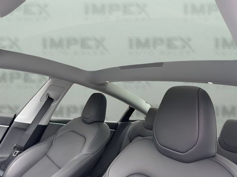 Used 2025 Tesla Model 3 Long Range RWD image 11