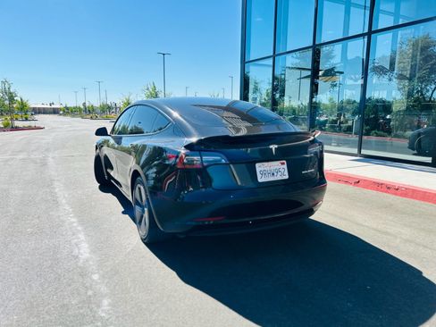 Used 2021 Tesla Model 3 Long Range AWD/4WD image 13