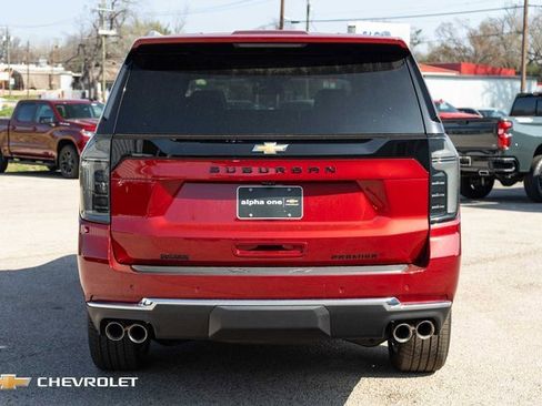 New 2026 Chevrolet Suburban Premier image 7