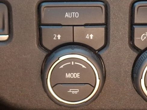 Used 2024 Chevrolet Silverado 1500 RST w/ Redline Edition AWD/4WD image 27