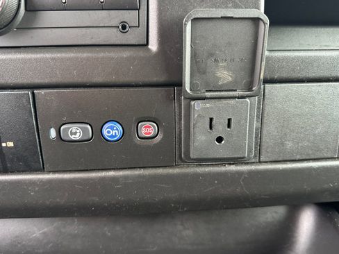 Used 2023 Chevrolet Express 2500 Work Van w/ Driver Convenience Package image 31