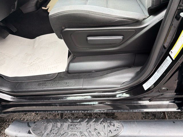 Used 2019 RAM 1500 Big Horn AWD/4WD image 11