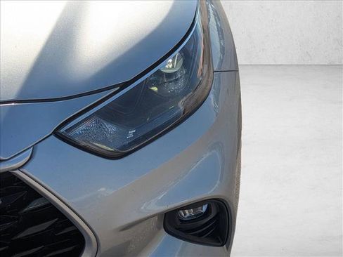 Used 2022 Toyota Highlander XLE image 9