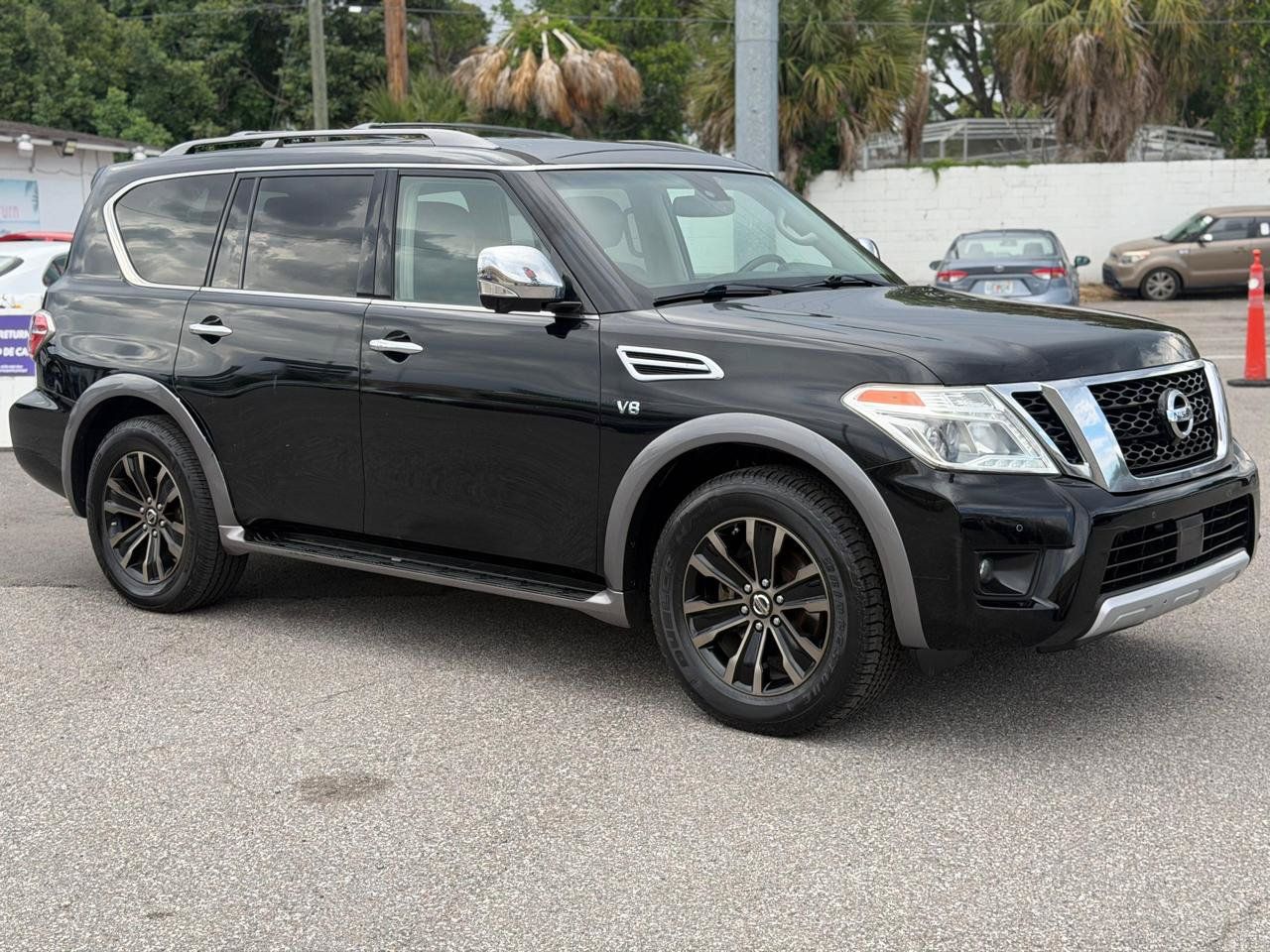 Used 2017 Nissan Armada Platinum w/ Interior Lighting Package AWD/4WD image 3