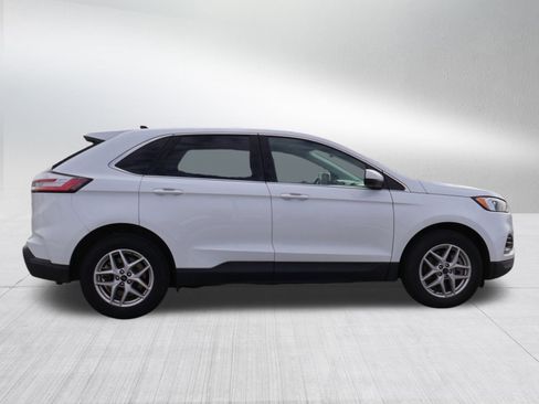 Used 2023 Ford Edge SEL image 8
