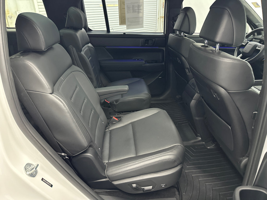 Used 2025 Hyundai Santa Fe Calligraphy FWD image 17