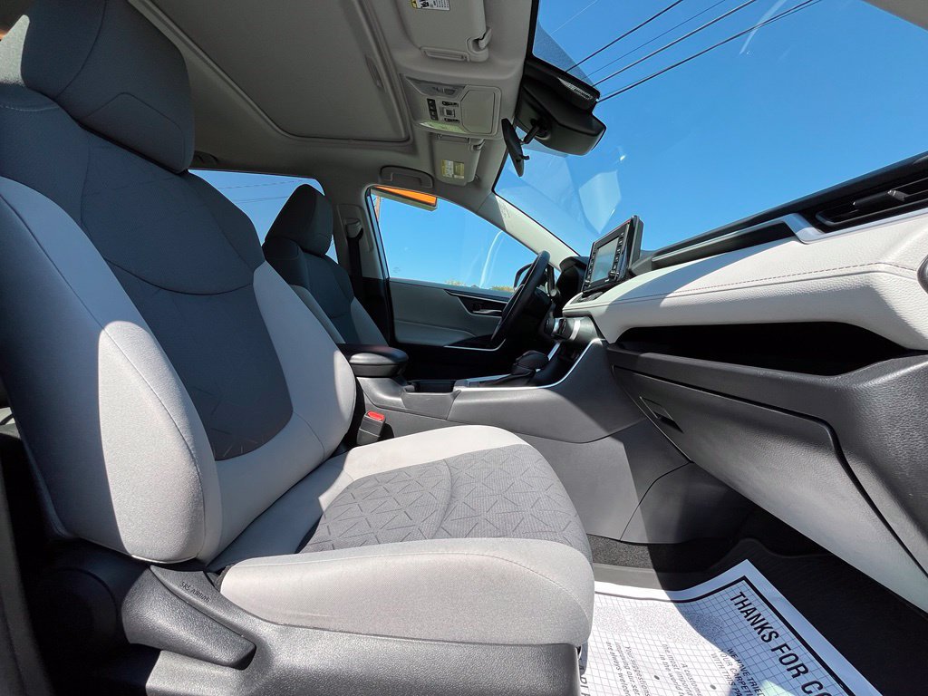 Used 2021 Toyota RAV4 XLE w/ Convenience Package AWD/4WD image 38