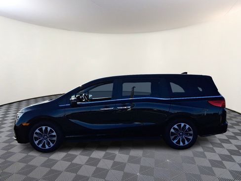 Used 2024 Honda Odyssey EX-L image 4