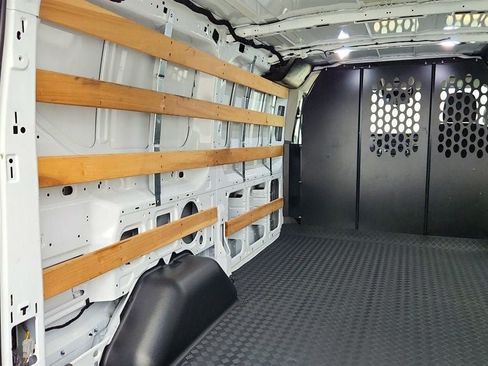 Used 2025 Ford Transit 250 Low Roof w/ Exterior Upgrade Package RWD image 19