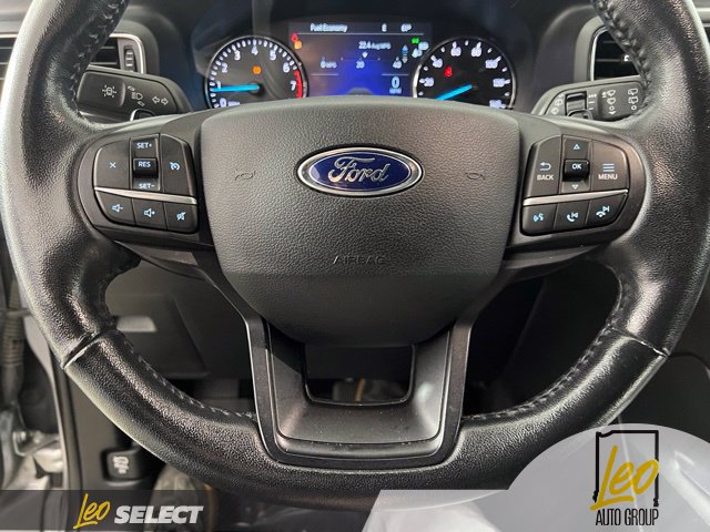 Used 2020 Ford Explorer XLT w/ Equipment Group 202A AWD/4WD image 17