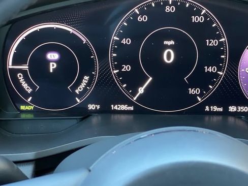 Certified 2024 MAZDA CX-90 Plug-In Hybrid w/ Preferred image 32