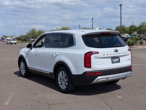 Used 2021 Kia Telluride LX FWD image 3