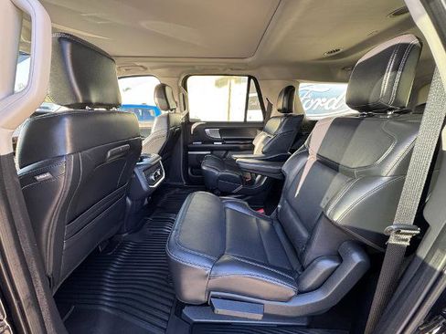 Certified 2025 Ford Expedition Max Platinum w/ Driver's Package AWD/4WD image 21