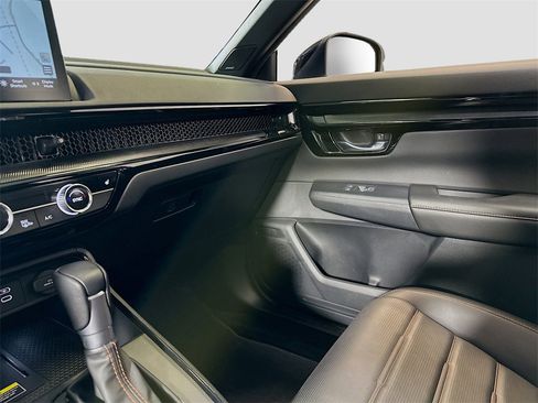 Used 2025 Honda CR-V Sport Touring image 26