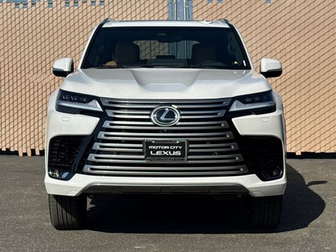 New 2026 Lexus LX 700h Luxury image 10