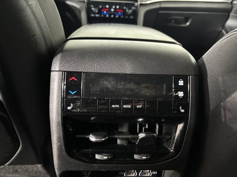 Used 2023 Jeep Grand Cherokee L Overland AWD/4WD image 27
