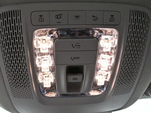 Used 2023 Mercedes-Benz GLS 450 4MATIC image 31