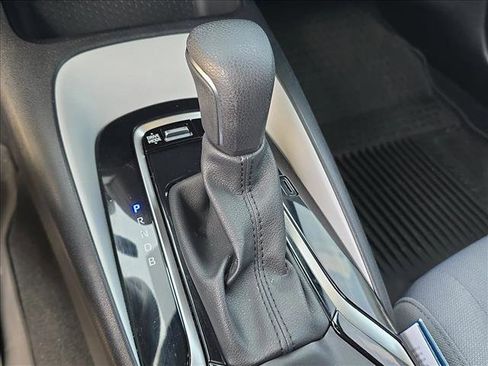 Used 2024 Toyota Corolla SE image 15