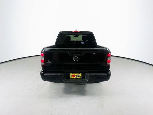 Used 2023 Nissan Frontier SV w/ Midnight Edition Package RWD image 8
