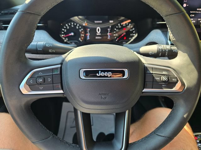 Used 2023 Jeep Compass Latitude AWD/4WD image 16