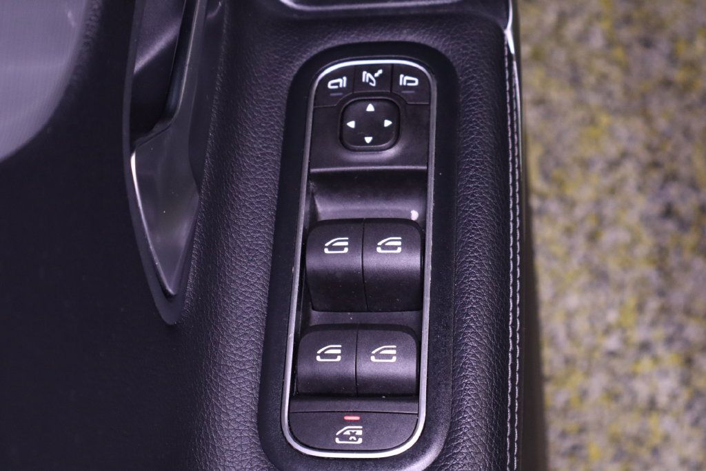 Used 2020 Mercedes-Benz CLA 250 image 37