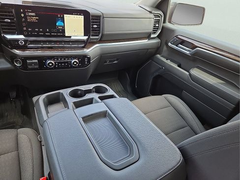Certified 2024 GMC Sierra 1500 Elevation AWD/4WD image 12