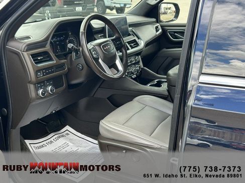 Used 2021 GMC Yukon XL SLT w/ SLT Luxury Package AWD/4WD image 10