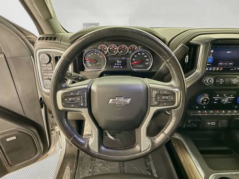 Used 2019 Chevrolet Silverado 1500 LT Trail Boss AWD/4WD image 11