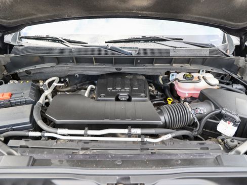Used 2024 Chevrolet Silverado 1500 LT RWD image 14