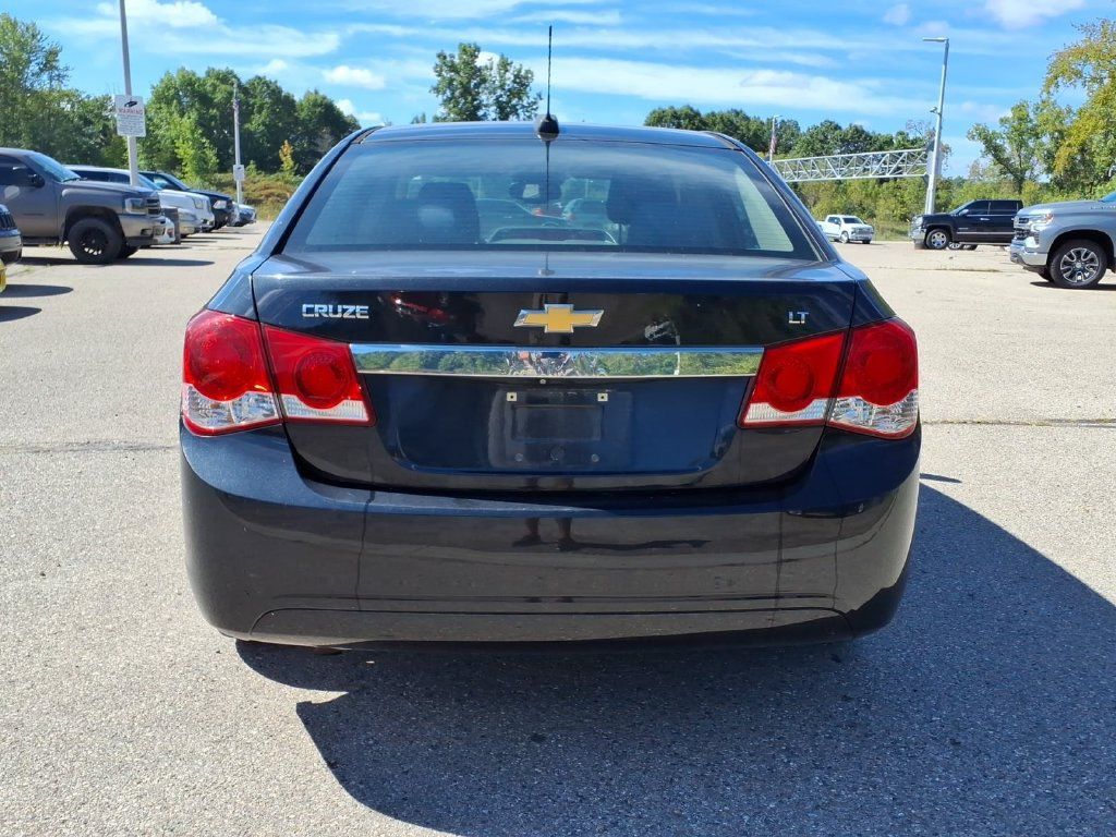 Used 2016 Chevrolet Cruze LT FWD image 25