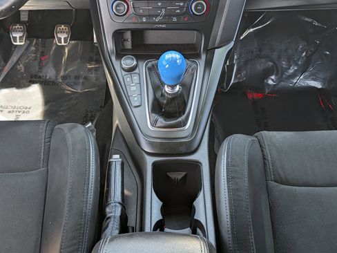 Used 2017 Ford Focus RS image 19