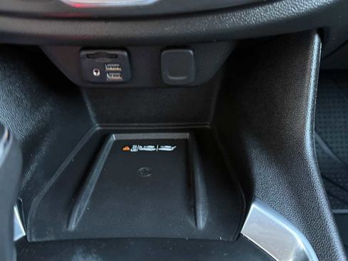 Used 2020 Chevrolet Traverse Premier image 26