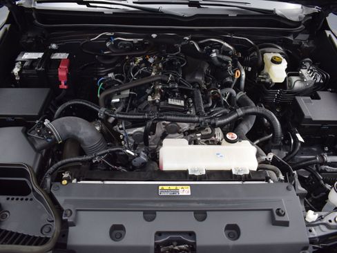 Used 2024 Toyota Tacoma SR5 image 9