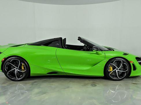 Used 2024 McLaren 750S Spider RWD image 14