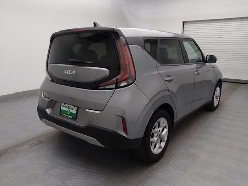 Used 2023 Kia Soul S image 9