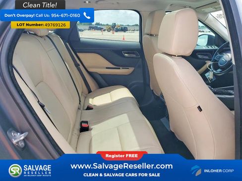 Used 2017 Jaguar F-PACE Premium image 13