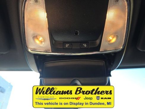 Used 2020 Jeep Grand Cherokee Laredo image 22