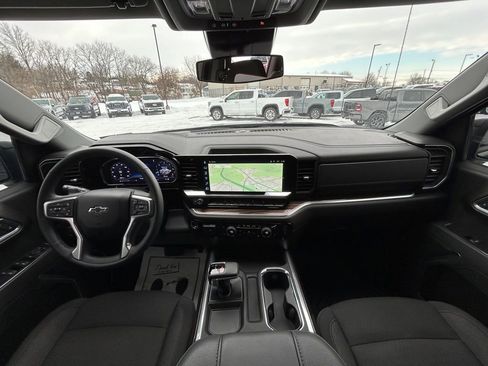 Used 2025 Chevrolet Silverado 1500 RST image 3