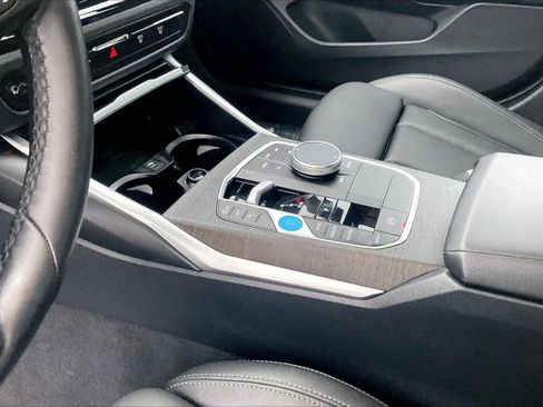 Used 2023 BMW i4 eDrive40 image 13