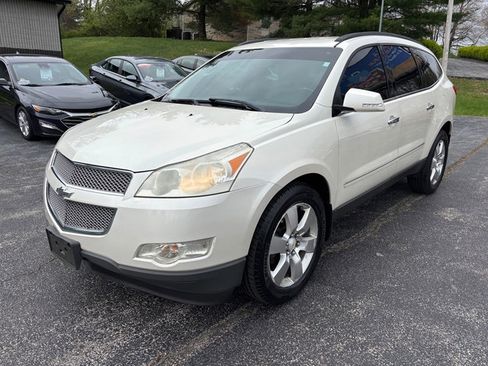 Used 2012 Chevrolet Traverse LTZ image 2