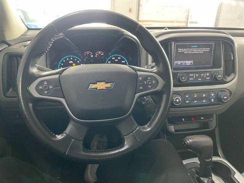 Used 2017 Chevrolet Colorado LT w/ LT Convenience Package image 32