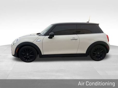 Used 2015 MINI Cooper S image 9