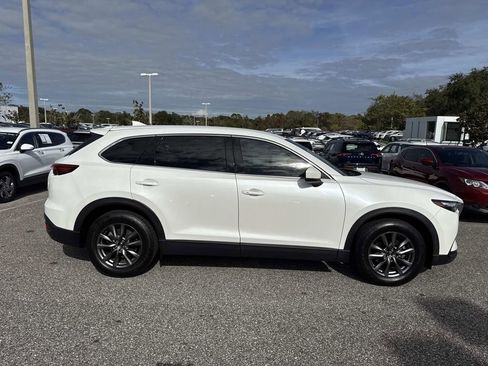 Used 2022 MAZDA CX-9 Touring image 2