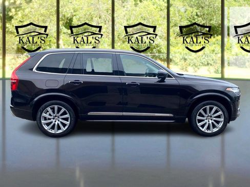 Used 2016 Volvo XC90 T6 Inscription w/ Vision Package image 4
