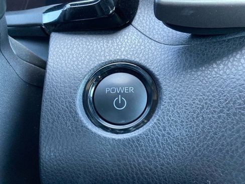 Used 2025 Toyota Camry SE w/ Multimedia Upgrade Package image 17